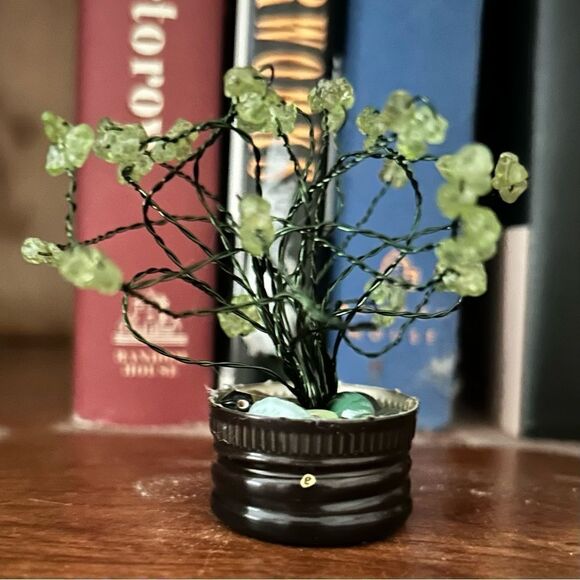 Miniature HAND CRAFTED Beaded NATURAL Peridot Wire BONSAI TREE - Picture 1 of 1
